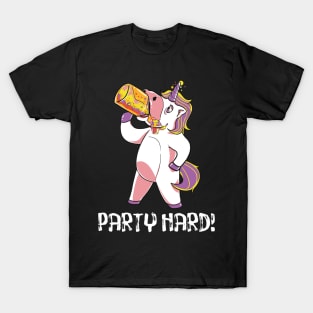 Funny drinking unicorn graphic - perfect gift T-Shirt